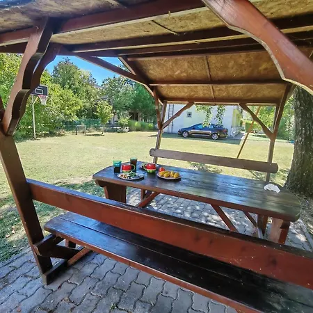 Vizparti Eden Apartament *